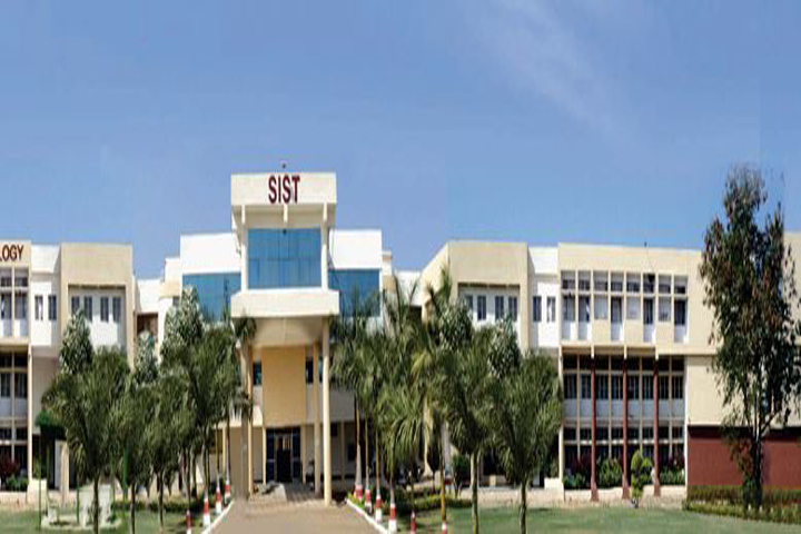 https://cache.careers360.mobi/media/colleges/social-media/media-gallery/3160/2019/1/19/Campus View of Shree Institute of Science and Technology Bhopal_Campus-View.JPG